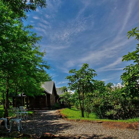 Green Forest Villa Yilan Buitenkant foto