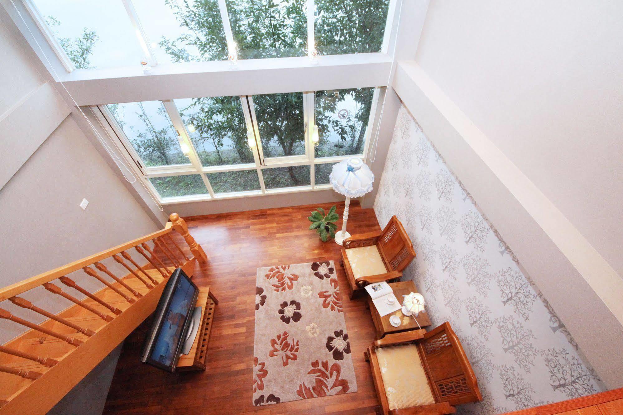 Green Forest Villa Yilan Buitenkant foto